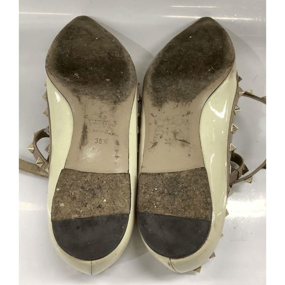 Valentinoโ'Rockstud' Point Toe Flat, US 7.5 / EU 38.5, Retails $995 - Picture 7 of 15